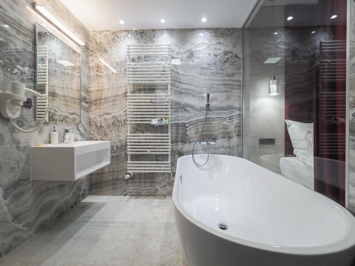 Hotel Anastasia Sibiu Buitenkant foto