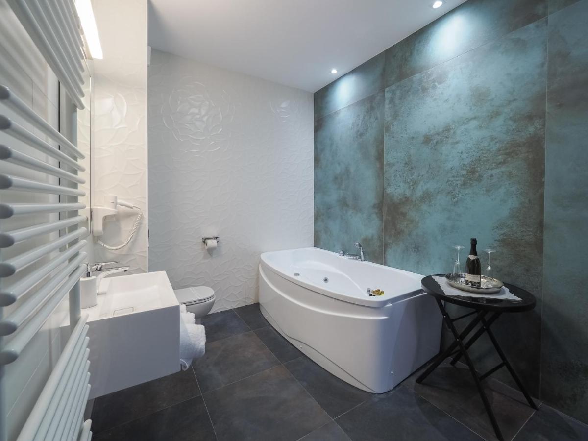 Hotel Anastasia Sibiu Buitenkant foto